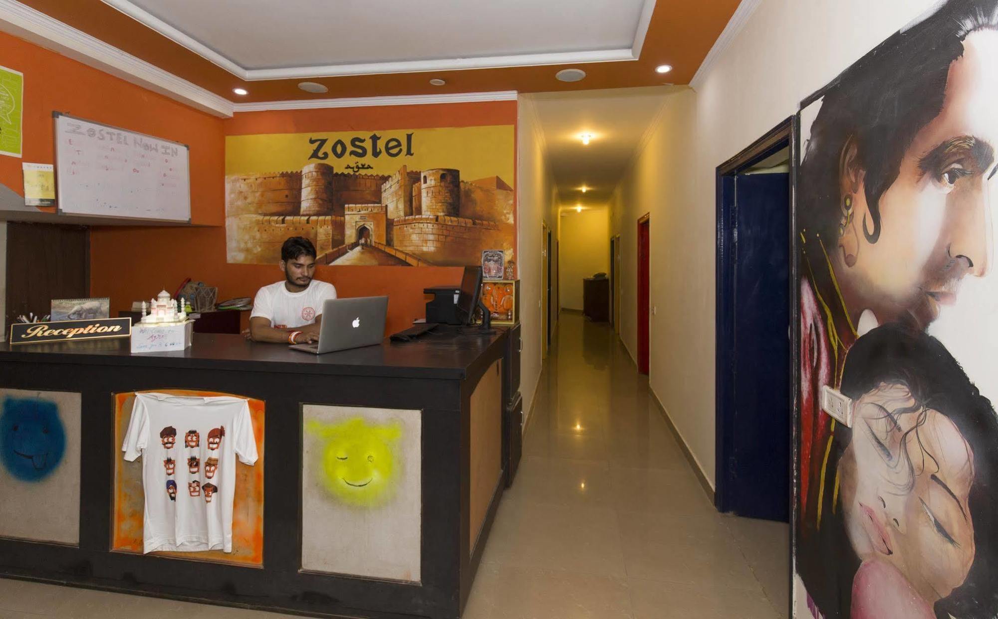 Zostel Agra Pansiyon Agra  Dış mekan fotoğraf