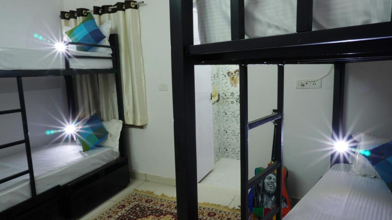 Zostel Agra Pansiyon Agra  Dış mekan fotoğraf